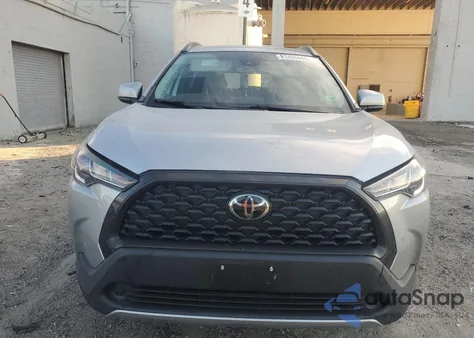 2022 Toyota Corolla Cross Le из США, поврежденный, VIN 7MUCAABG2NV018522